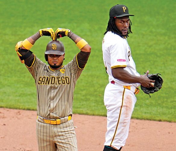 Bucs crumble in late innings again